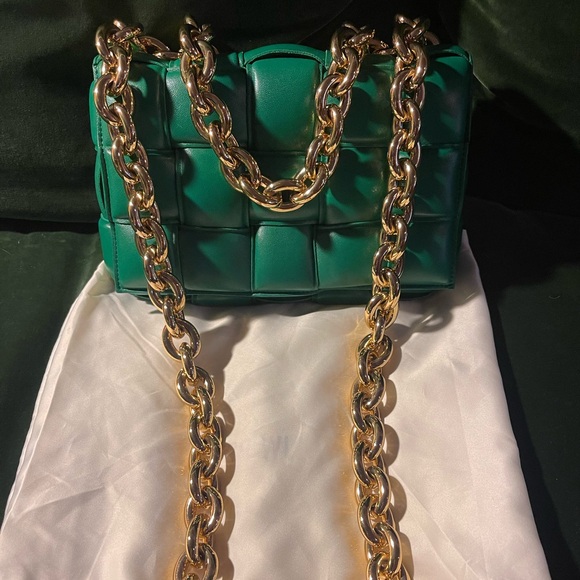 Bottega Veneta Chain Cassette Bag - Picture 3 of 7